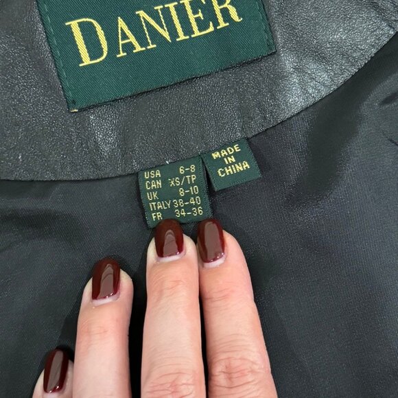 EUC Danier Leather Fringe Zip-Up Jacket - Size‎ XS - Picture 5 of 8